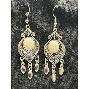 Vintage Cream gemstone ornate Silvertone chandelier dangle drop earrings 2”